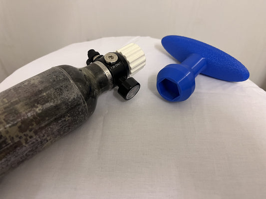 Outil de démontage de régulateur / gauge unscrewer